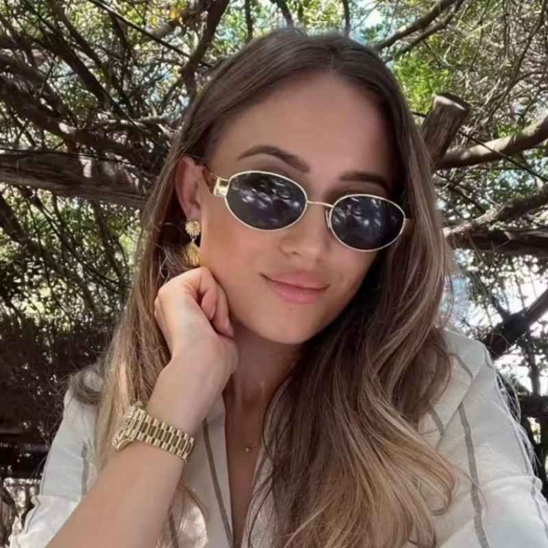 Street Fashion Photoshoot - Gafas de Sol Modernas de Alta