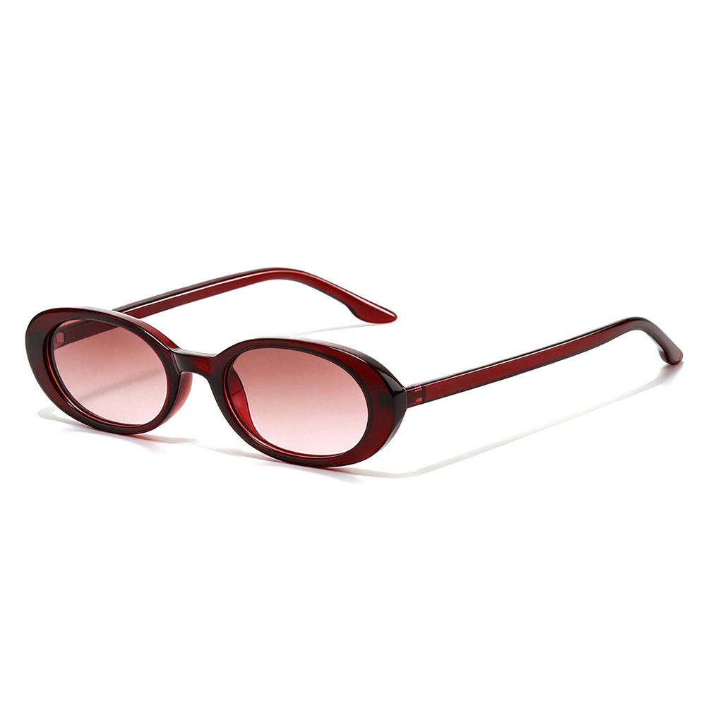 Gafas de sol ovaladas con mont - Street Fashion Photoshoot reseña y precio