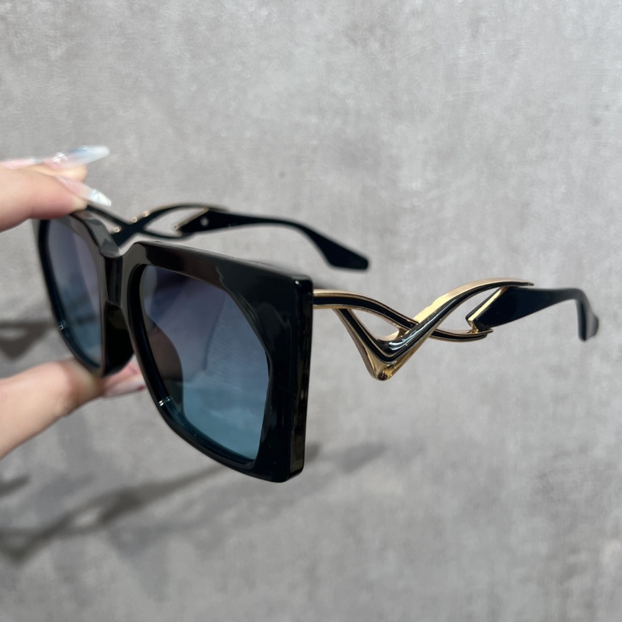 Gafas de Sol Unisex, Montura C - Street Fashion Photoshoot reseña y precio